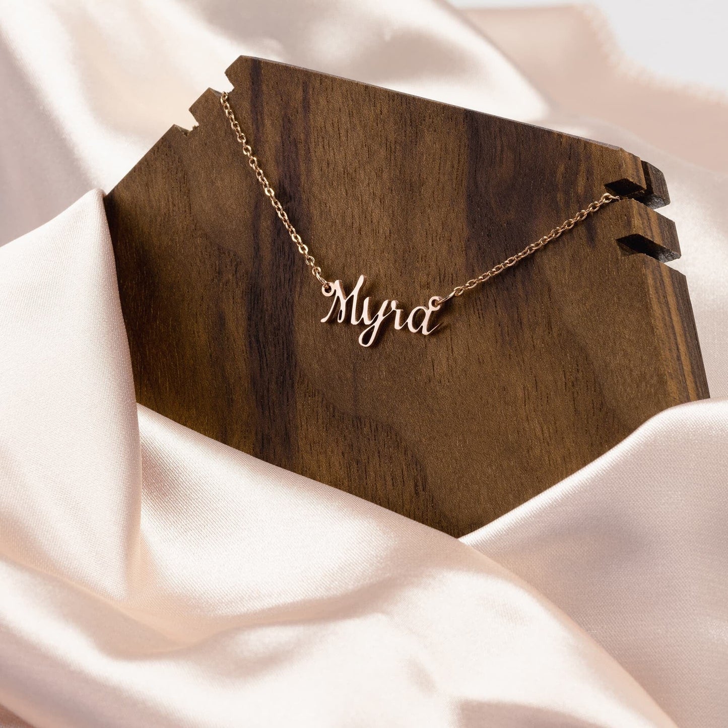 Personalized Women's Name Necklace
