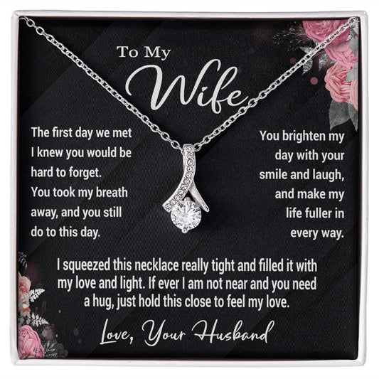 To My Wife Gift Necklace, Alluring Beauty Pendant Necklace with Message Card